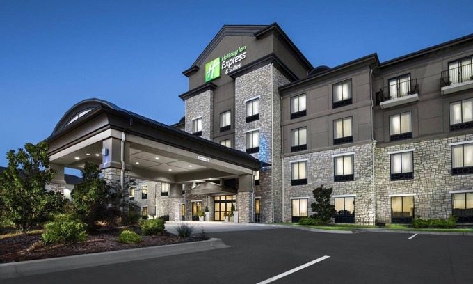 Conway Hotel | 43 m² Hotel ∙ 127 guests