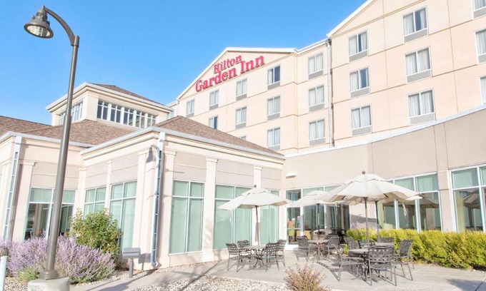 Laramie Hotel | 45 m² Hotel ∙ 2 bedrooms ∙ 127 guests