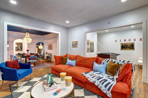 Fountain Square House | 4BR Near Lucas Oil º IUPUI º Convention Centerº DT