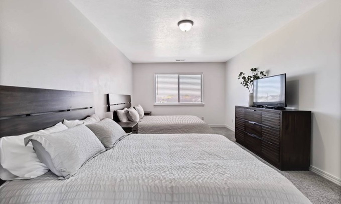 Meridian House | 557 m² House ∙ 1 bedroom ∙ 4 guests