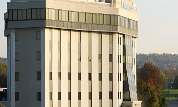 King of Prussia Resort | 56 m² Resort ∙ 127 guests
