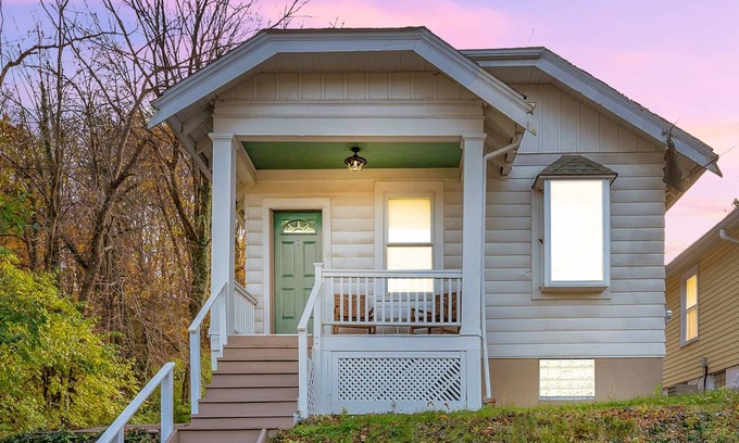 Roselawn Finance House | 74 m² House ∙ 1 bedroom ∙ 4 guests
