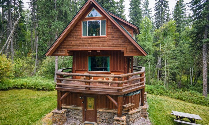 Whitefish House | 88 m² House ∙ 2 bedrooms ∙ 4 guests