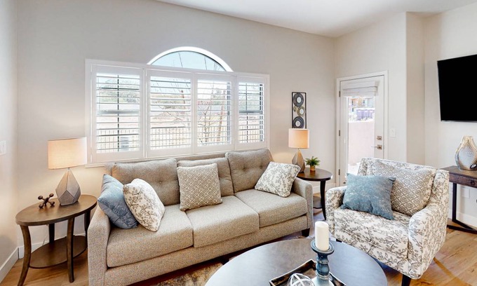 Tucson Condo | 94 m² Condo ∙ 2 bedrooms ∙ 4 guests