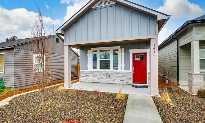 Depot Bench House | 95 m² House ∙ 2 bedrooms ∙ 4 guests