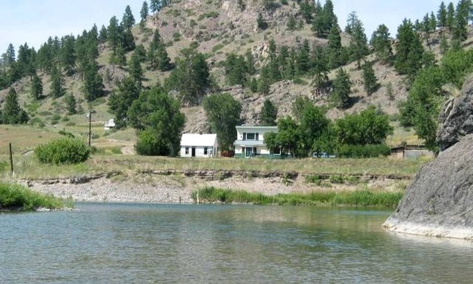 Cascade Other | Accommodation ∙ 4 bedrooms ∙ 8 guests