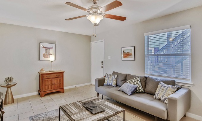 Galveston Condo | Anchor by Pleasure Pier #3: Updated Condo Community, Heart of the City