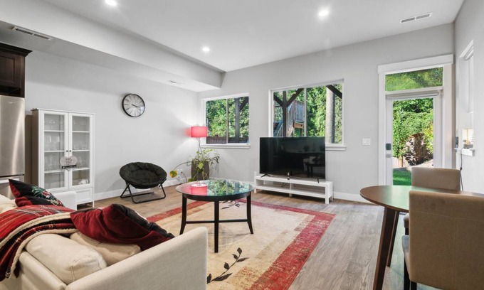 Sammamish Apartment | Apartment ∙ 1 bedroom ∙ 3 guests
