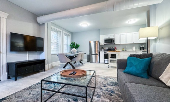 Aspinwall Hill Apartment | Apartment ∙ 3 bedrooms ∙ 7 guests