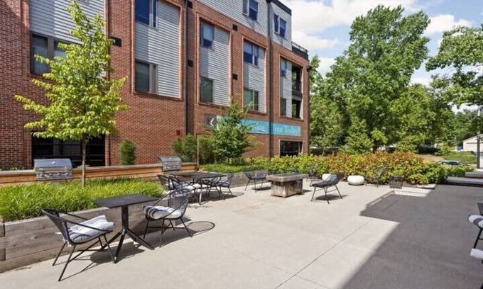 Meridian-Kessler Apartment | Apartment ∙ 2 bedrooms ∙ 4 guests