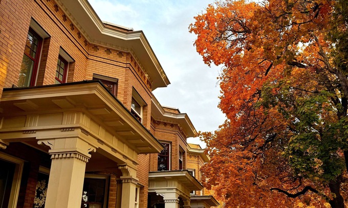 Rose Park Condo | Beautiful Brownstone in the Heart of Missoula
