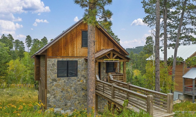Deadwood Cabin | Best Deadwood Location - Skiing - Hot Tub & Access To Heated Swimming Pool
