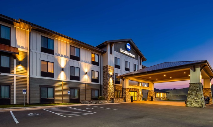 Shelby Hotel | Best Western Shelby Inn & Suites