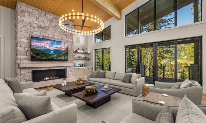Whitefish House | Breathtaking ski residence - theater room , sauna , gym, heated driveway and hot tub deck