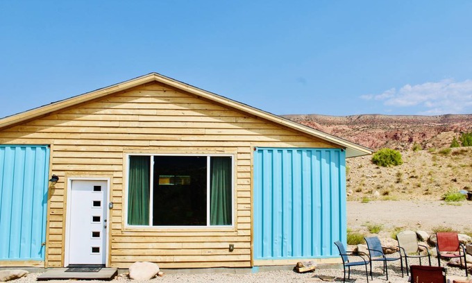 Moab South Valley Cabin | Cabin ∙ 3 bedrooms ∙ 16 guests