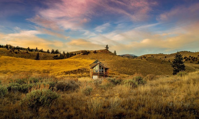 Emigrant House | Change in Altitudes 3 bed, 2.5 bath lux house on 20 acres near Yellowstone