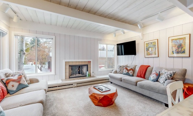 Sun Valley Condo | Close to Sun Valley Resort w/access pass to resort amenities