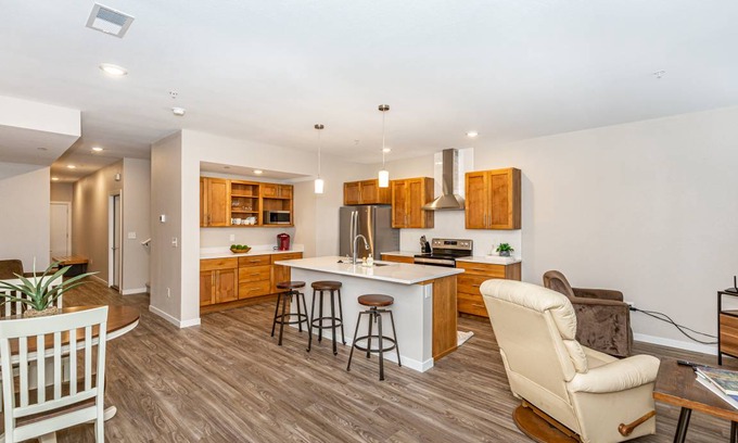 West Fargo Condo | Condo ∙ 3 bedrooms ∙ 8 guests