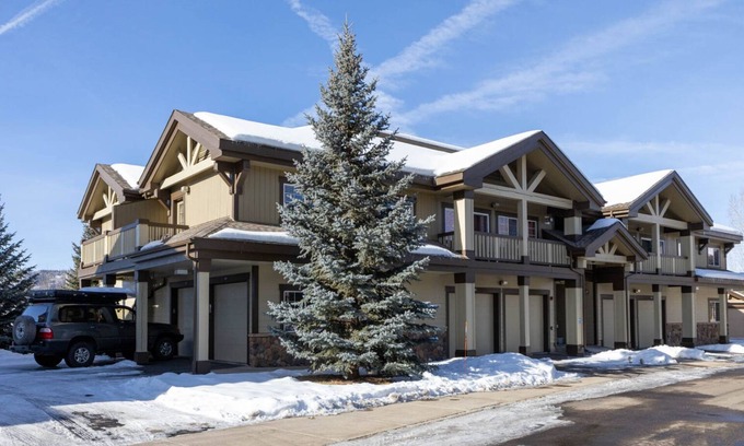 Steamboat Springs Condo | Convenient Location & Great Prices, Private Washer/Dryer, Garage