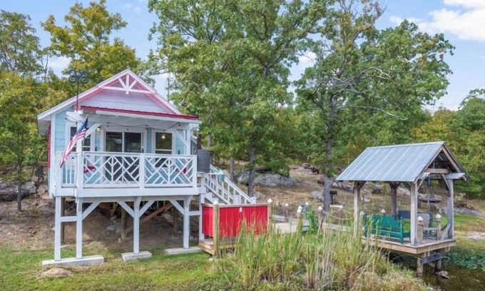 Jenks Cabin | Cozy Cabin, firepit, with 10 acres to roam, private pond and Dock, s’more’s