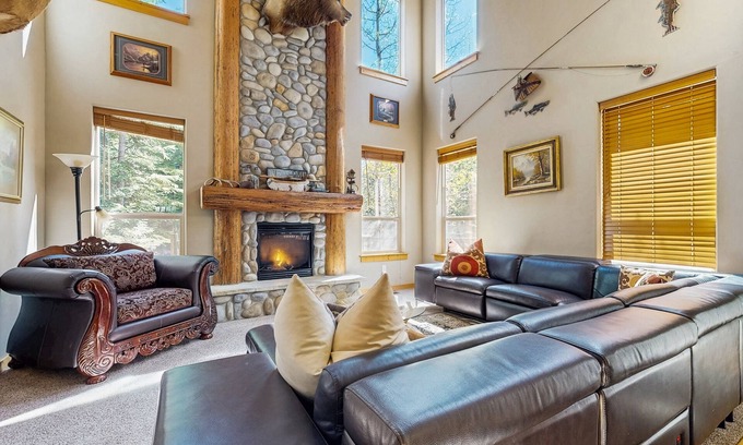 McCall House | Deluxe dog-friendly cabin w/pool & hot tub in a convenient location
