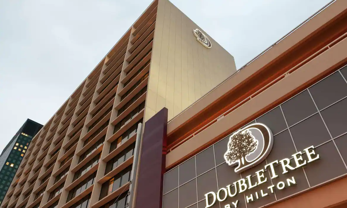 Downtown Cleveland Hotel | DoubleTree by Hilton Cleveland/Downtown Lakeside