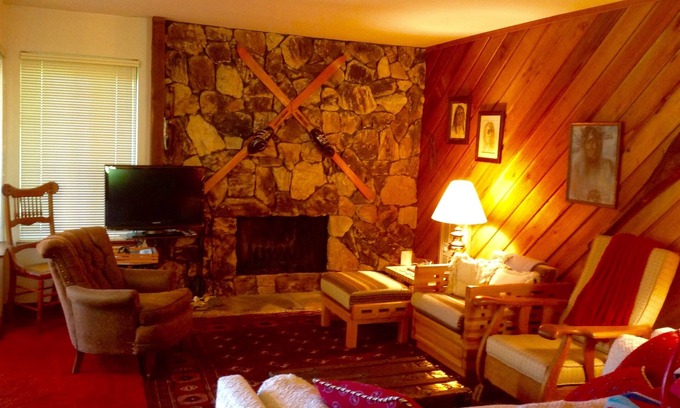 Elkhorn Village Condo | Eklhorn Village in Sun Valley-golf,ski,fish,hike,bike,swim,tennis,art,shop