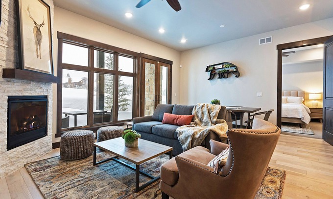 Park City Condo | Enchanting resort condo with mountain views, hot tub, & pool - walk to lifts