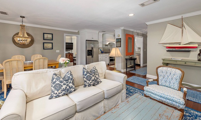 Saint Simons Island House | Excellent Location! Close to Restaurants, Shopping and Beach | Private large backyard | Community Pool Access