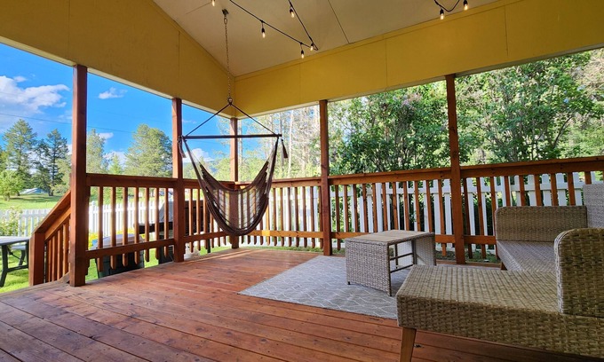 Martin City House | Family friendly home just 9 minutes from Glacier!