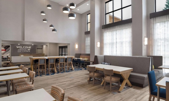 Billings Hotel | Hampton Inn & Suites Billings West I-90