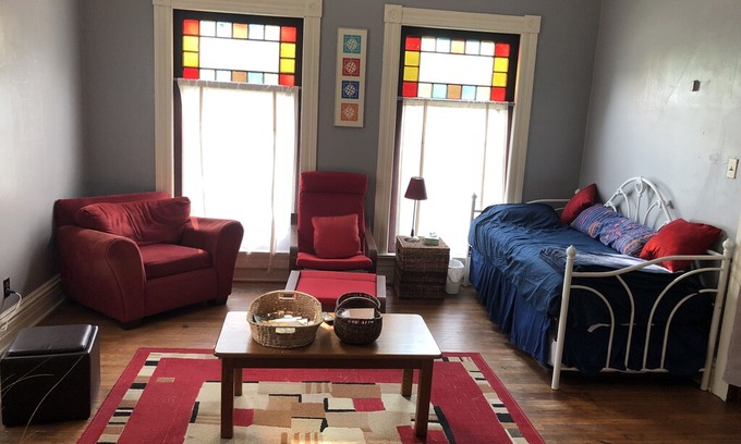 Oberlin Apartment | HIdeaway steps from downtown Oberlin & College/Conservatory