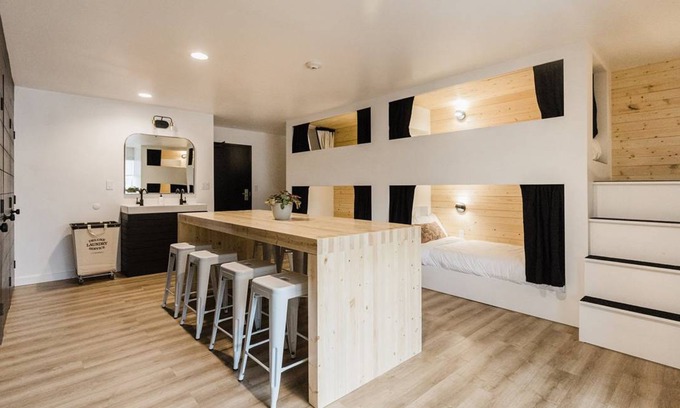 Columbia Falls Hostel | Hostel ∙ 8 guests