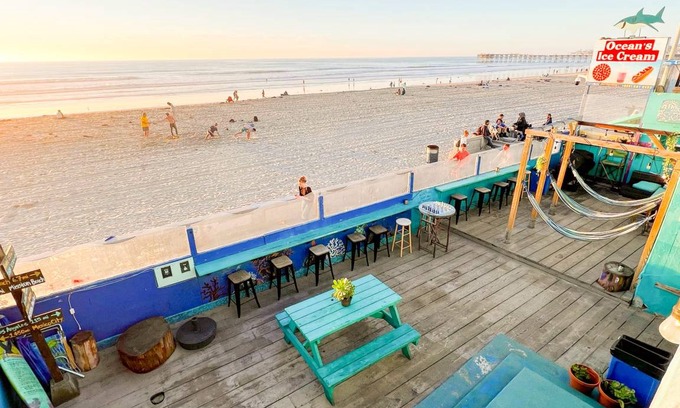 Pacific Beach Hostel | Hostel ∙ 8 guests