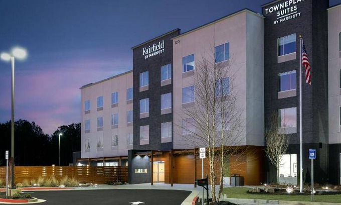 Canton Hotel | Hotel ∙ 127 guests