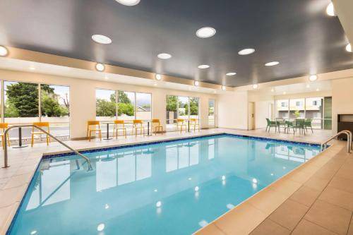 Livingston Hotel | Hotel ∙ 2 bedrooms ∙ 127 guests
