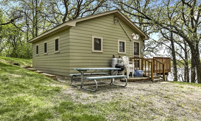 Fergus Falls House | House ∙ 1 bedroom ∙ 2 guests