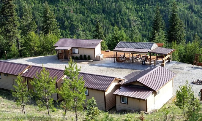 Kellogg House | House ∙ 1 bedroom ∙ 16 guests