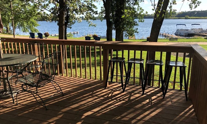 Fergus Falls House | House ∙ 2 bedrooms ∙ 8 guests
