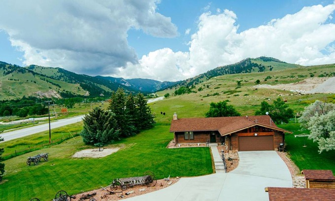 Buffalo House | House ∙ 2 bedrooms ∙ 8 guests