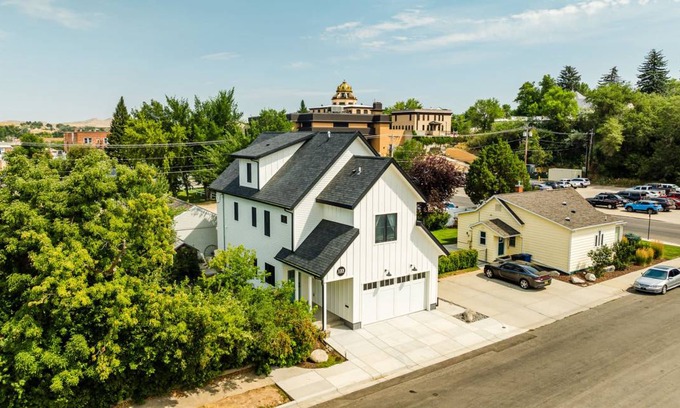 Sheridan House | House ∙ 3 bedrooms ∙ 7 guests