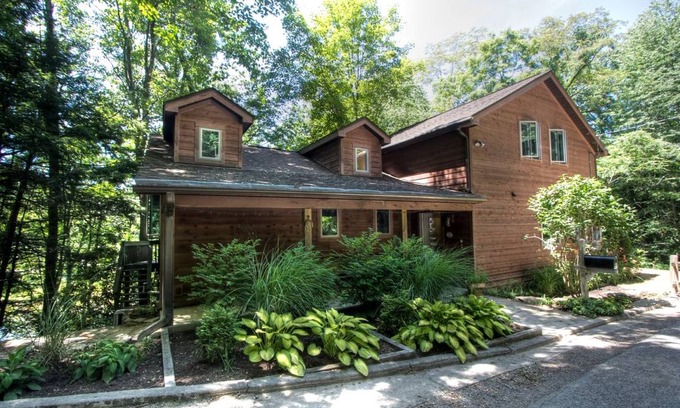 Confluence House | House ∙ 3 bedrooms ∙ 6 guests