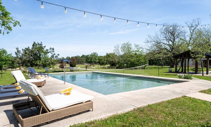 West Oak Hill House | House ∙ 4 bedrooms ∙ 9 guests