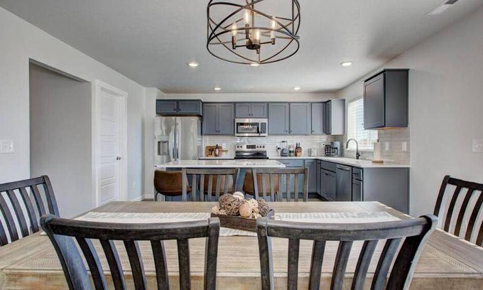 Nampa House | House ∙ 5 bedrooms ∙ 10 guests