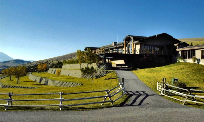 Livingston House | House ∙ 5 bedrooms ∙ 12 guests