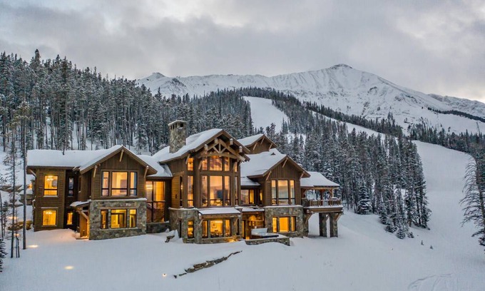 Big Sky House | House ∙ 6 bedrooms ∙ 20 guests