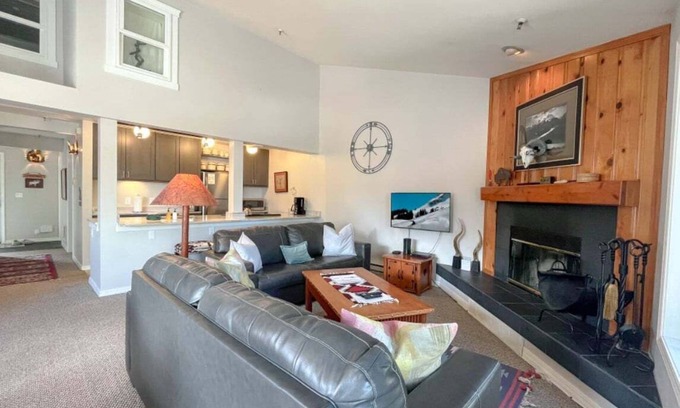 Moose Wilson Road Condo | JHRL - Balsam Lodge A8 - Great Location in the Aspens