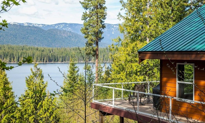 Leavenworth Cabin | LakeView at Cedar Brae - Book 2 days get one free* (read promo below for rules)