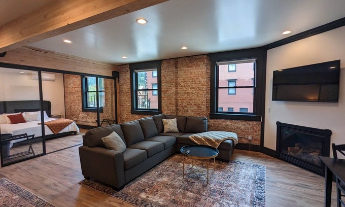 Wallace Apartment | Linden Lofts