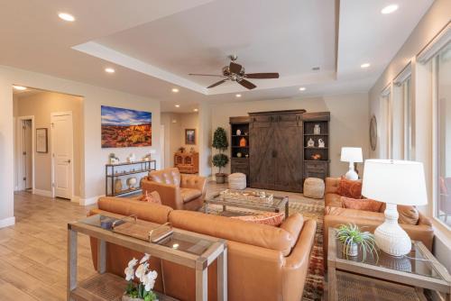 St. George House | Mi Casa Es Su Casa